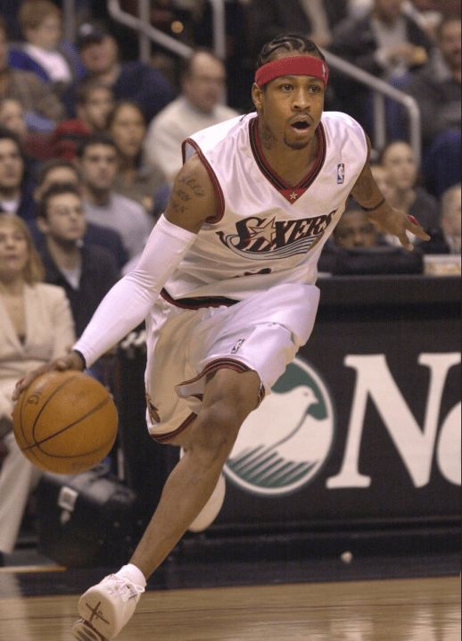 4次超越因扎吉，姆巴佩是欧冠客场戴帽次数最多的球员（姆巴佩4次欧冠客场戴帽，超越因扎吉成历史第一人）