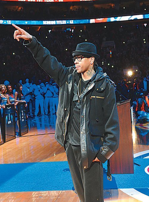 科贝记者：皇马仍在尝试续约维尼修斯，并认为他拥有非凡未来（科贝记者：皇马正推进维尼修斯续约，深信其未来无可限量）