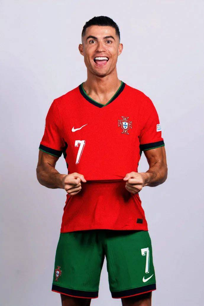 斯基拉：吉乌曾接近外租比萨，但切尔西希望让球员留在英超（斯基拉：吉乌差点租借加盟比萨，切尔西倾向让他留在英超）