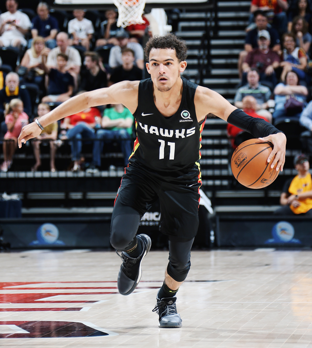 NBA：勇士主场狂胜灰熊 库里轰下45分（NBA：库里45分发飙，勇士主场大胜灰熊）