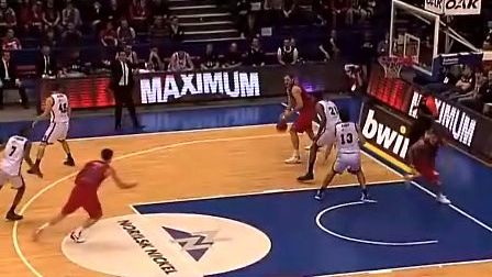 英超首次助攻，吉滕斯本赛季各项赛事助攻数为切尔西队内最多（英超处子助攻！吉滕斯本季各项助攻数领跑切尔西）