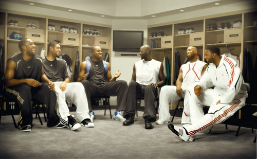 拉文or小波特？美记：雄鹿正兜售库兹马&波蒂斯以换取有影响的人（美记：雄鹿打包库兹马与波蒂斯求换强援，目标或锁定拉文或小波特）