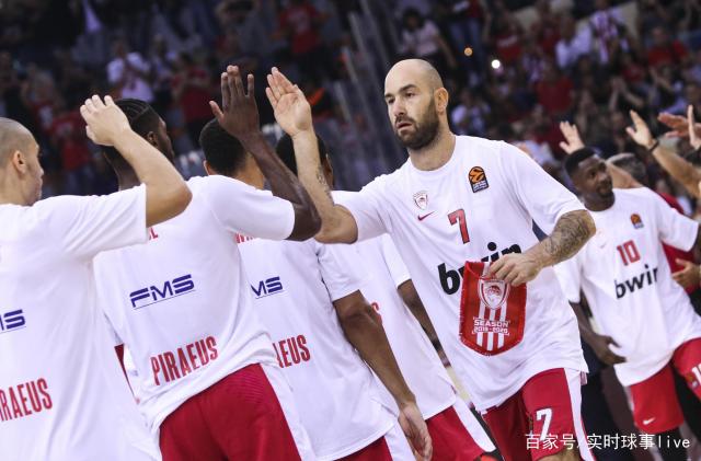 美记：字母哥在2020年确实想加盟热火，还有意与东契奇联手（美媒曝：字母哥曾在2020年想加盟热火，并考虑与东契奇联手）