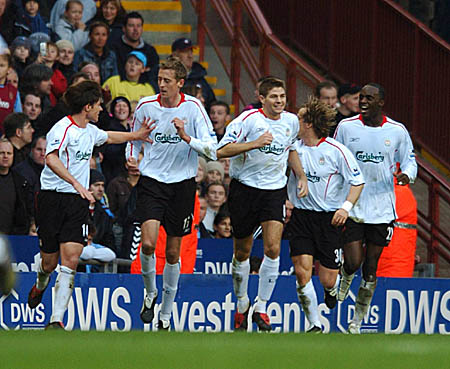 吴曦迎来个人生涯400场顶级联赛出场，同年龄段仅次于王大雷（吴曦完成顶级联赛第400次出场，同龄仅次于王大雷）