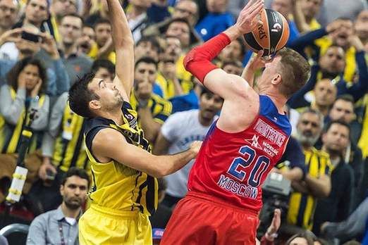 年轻人战胜里尔，自59年欧冠半决赛以来首次欧战击败法国球队（年轻人击败里尔，创1959年欧冠半决赛后欧战首胜法国队）