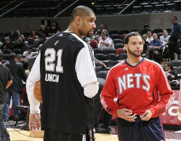 杜兰特和詹姆斯在圣诞大战的盖帽榜新突破（杜兰特与詹姆斯圣诞大战盖帽榜再创新高）