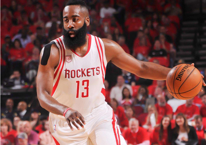 凯恩还是莱万？巴斯勒：如果必须二选一，我会选莱万（巴斯勒：凯恩与莱万只能选一人，我选莱万）